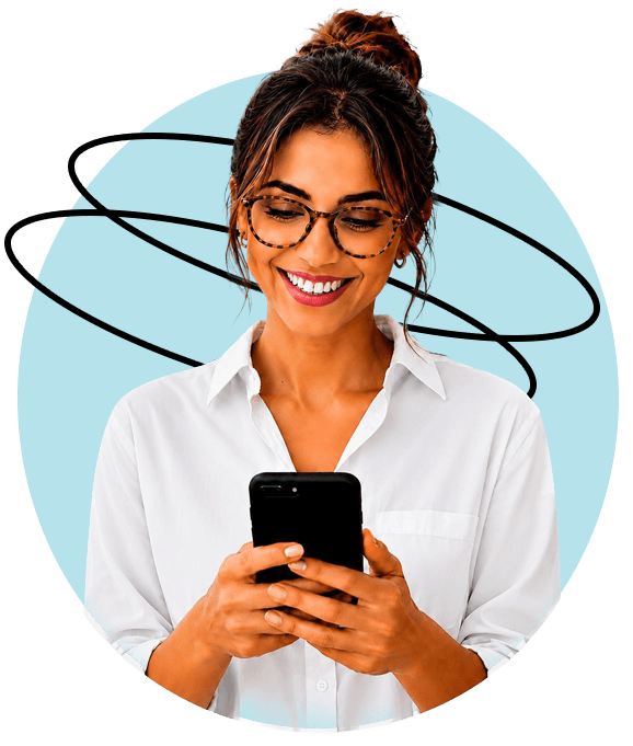 ejobs.hu - Hölgy a telefonját nézi